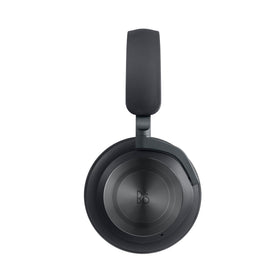 Beoplay HX case in elegant form-fitting design protects headphones when not in use.