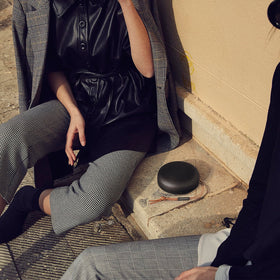 Aluminum dome on Beosound A1 2nd Gen offers rugged protection and premium look.