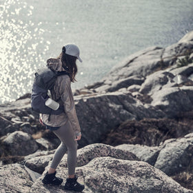 Bang & Olufsen Beosound Explore top controls enable quick setup and easy volume changes.