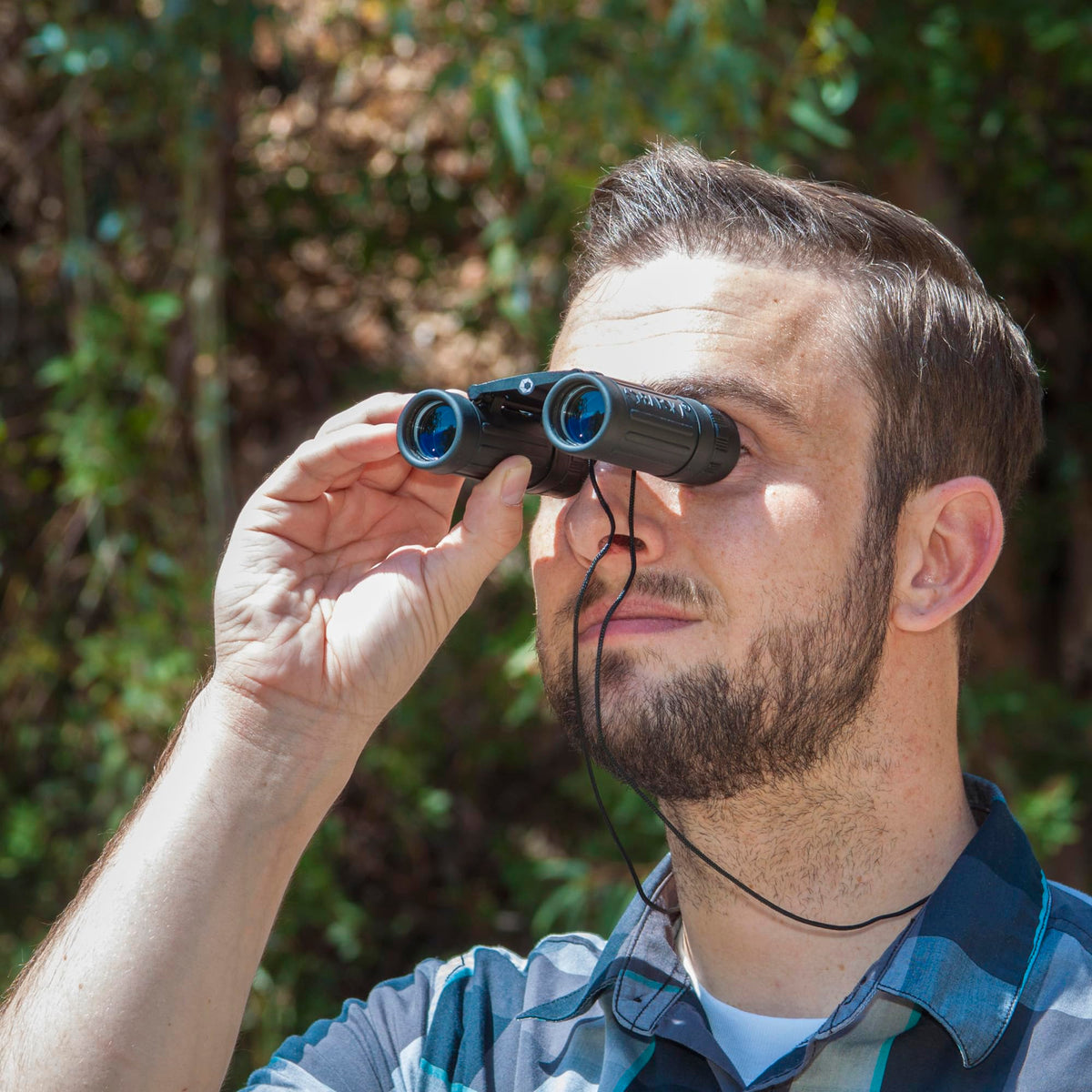 Barska Lucid View used outdoors for bird watching, delivering reachable close-up detail