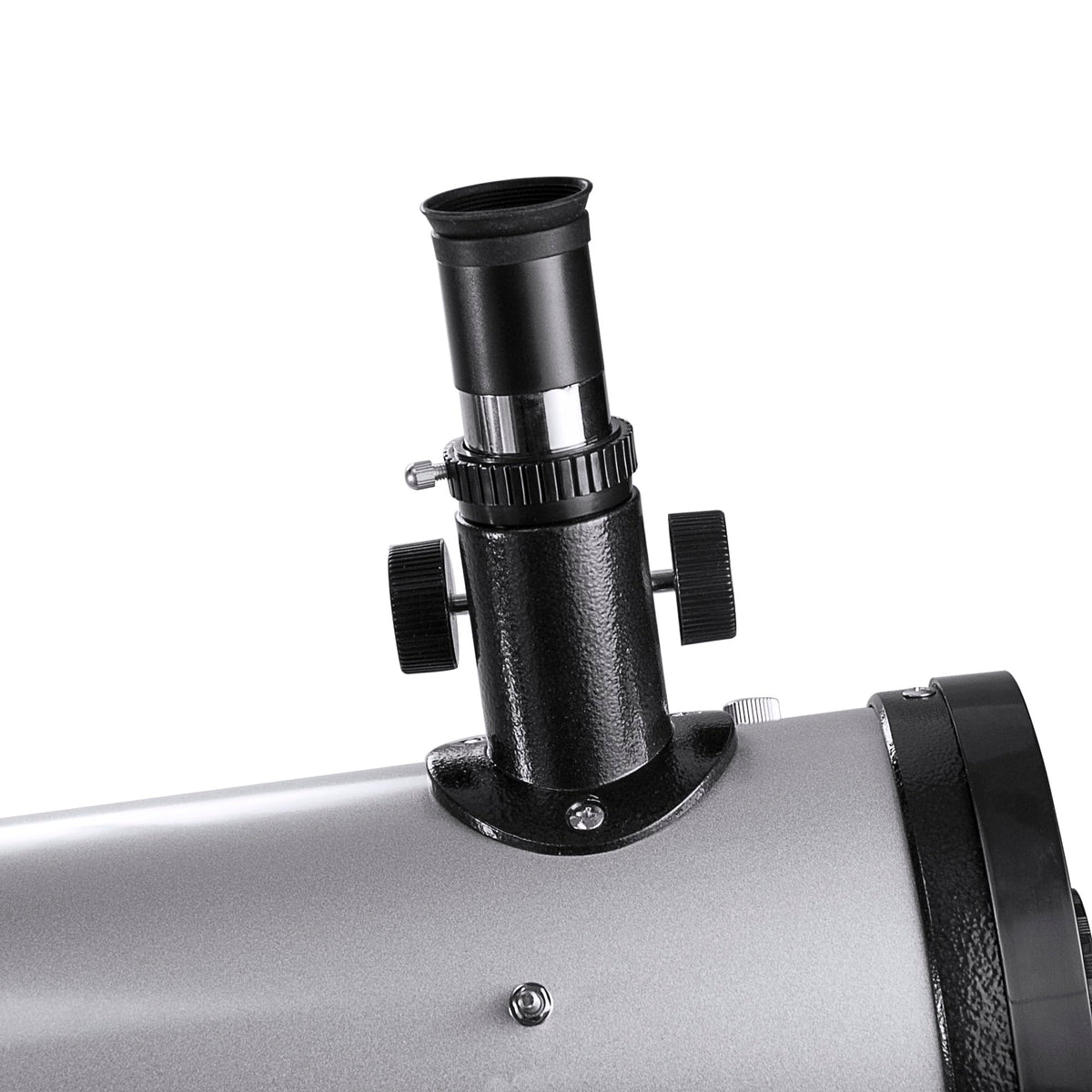 BARSKA Starwatcher 675x power magnification reveals details on planets and the Moon.