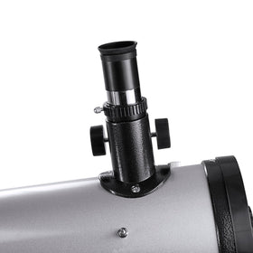 BARSKA Starwatcher 675x power magnification reveals details on planets and the Moon.
