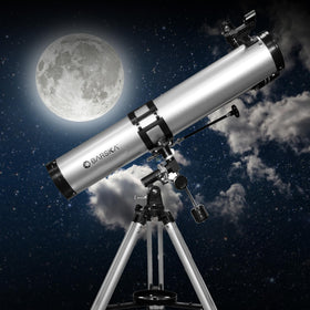 BARSKA Starwatcher equatorial mount enables smooth tracking of celestial objects.