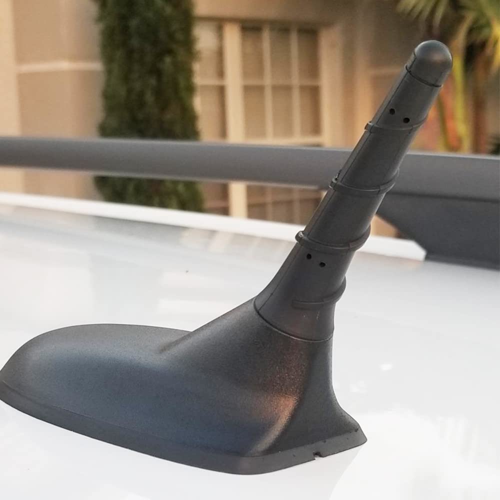 BASIKER 3.2-inch roof antenna on Jeep Cherokee delivers steady radio signals.