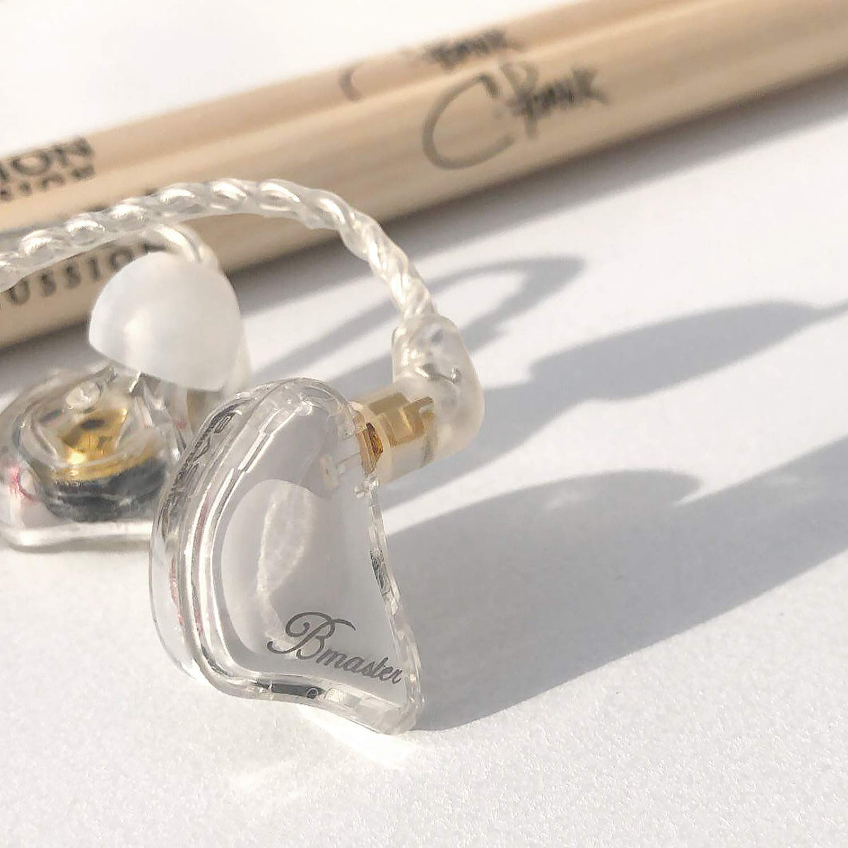 BASN Bmaster earhook cable design provides secure stage wear.