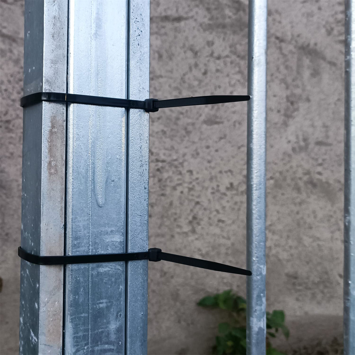 BBDOU zip ties 8-inch 40lb tensile provide strong support for compact installations.