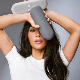 Beats Pill x Kim Kardashian built-in microphone for hands-free calls.