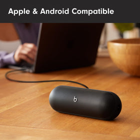 Beats Pill soft-grip-back: secure hold during activities