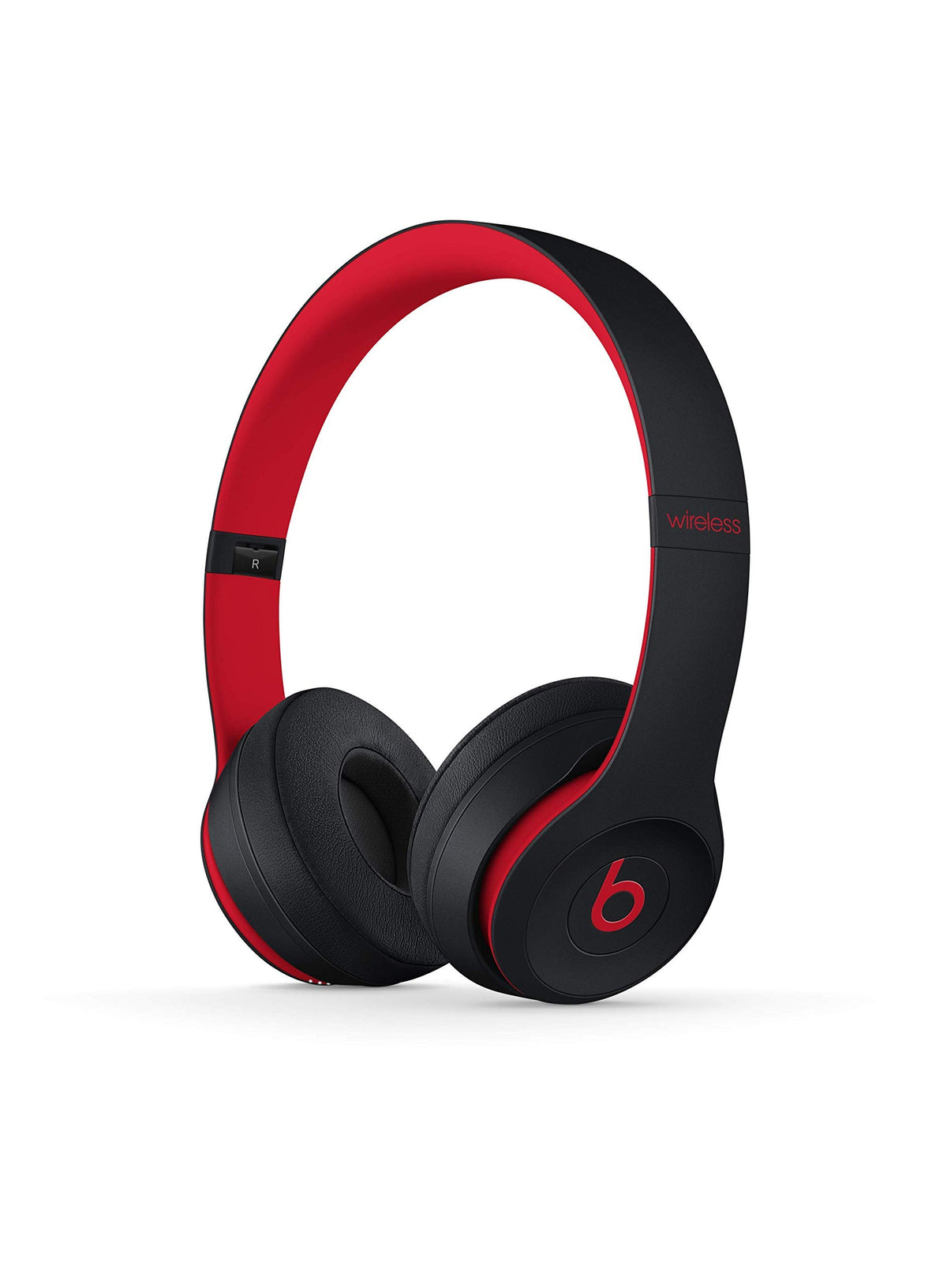 Beats Solo3 Wireless Defiant Black-Red front view shows bold color and compact on-ear design.
