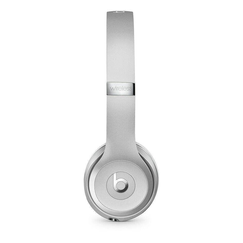 Beats Solo3 Wireless headphones in silver, close-up on cushioned on-ear cups for long sessions