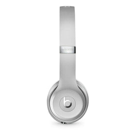 Beats Solo3 Wireless headphones in silver, close-up on cushioned on-ear cups for long sessions