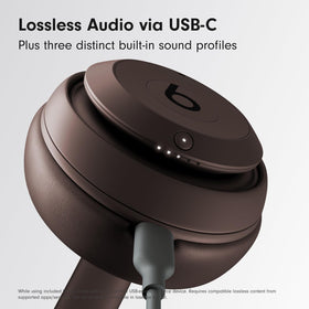 Beats Studio Pro up to 40 hours of battery life for travel and daily use.
