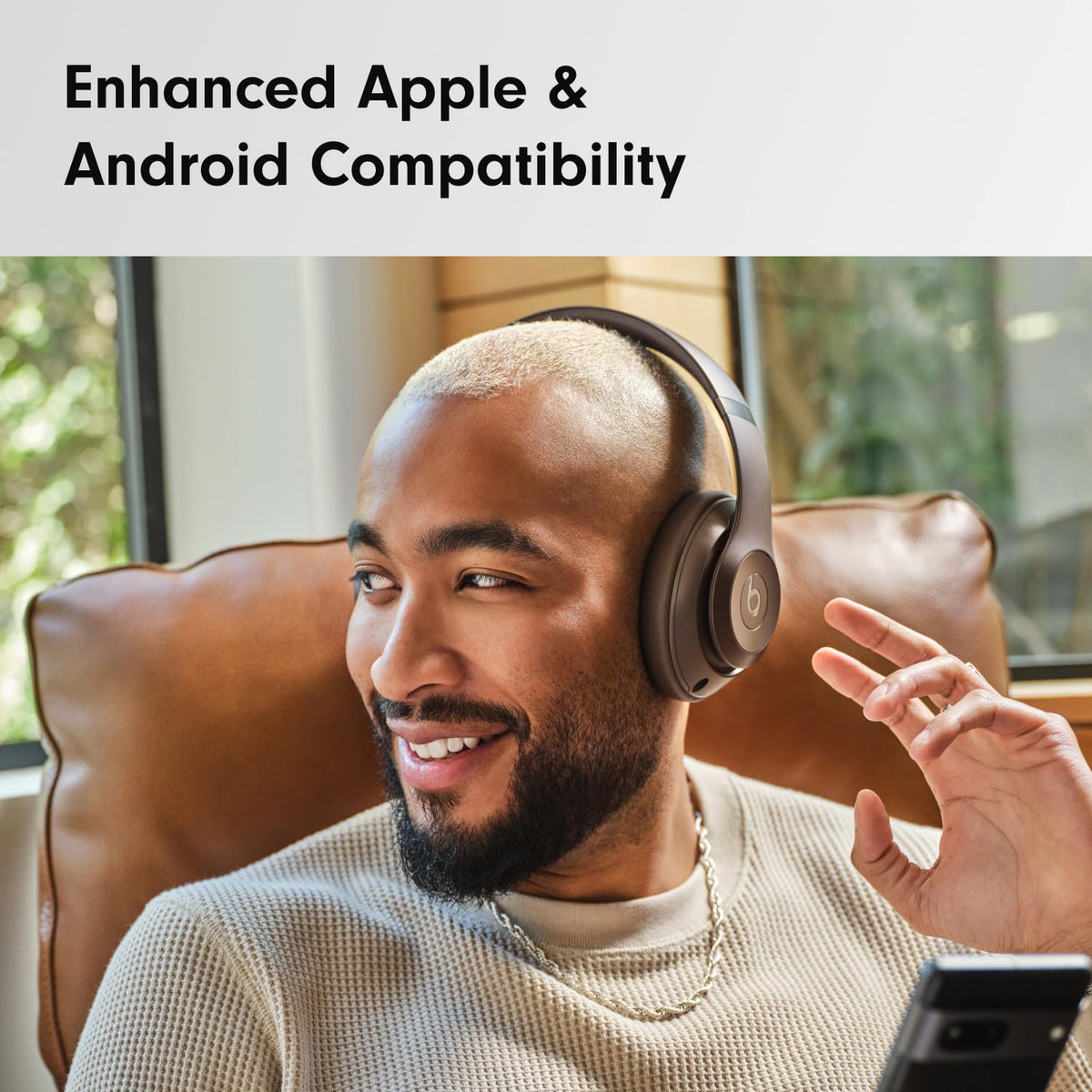 Beats Studio Pro spatial audio with head tracking for immersive entertainment.