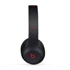 Beats Studio3 Decade travel case for secure transport and organization.