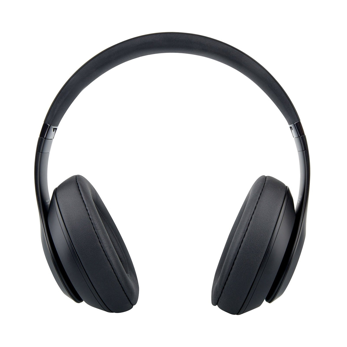 Beats Studio3 battery indicator light for quick status checks during travel.