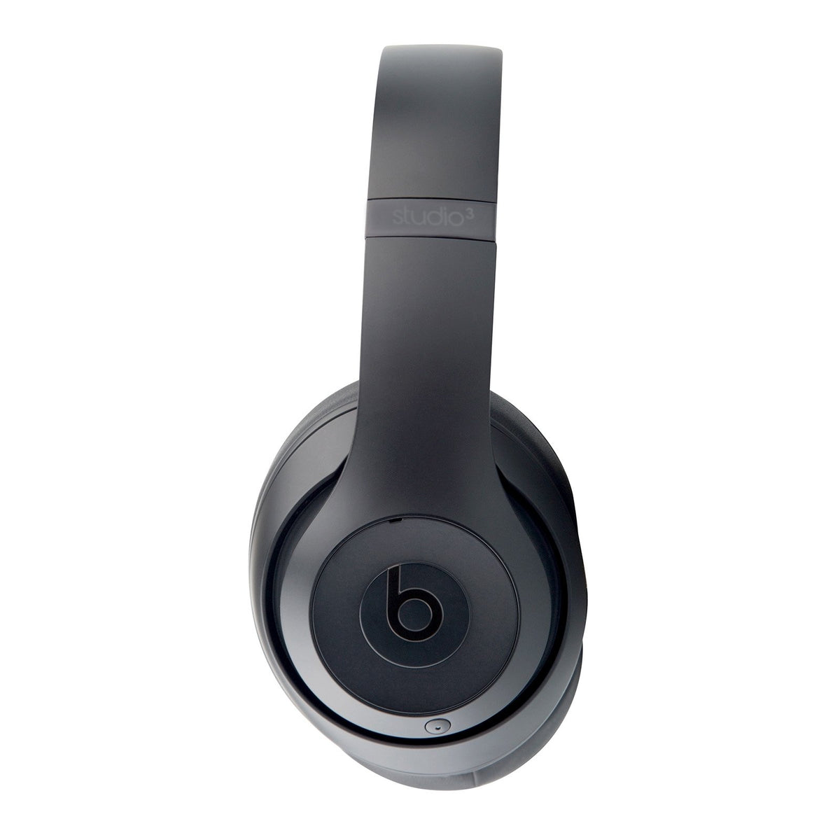 Beats Studio3 with carry case keeps headphones protected on the go.
