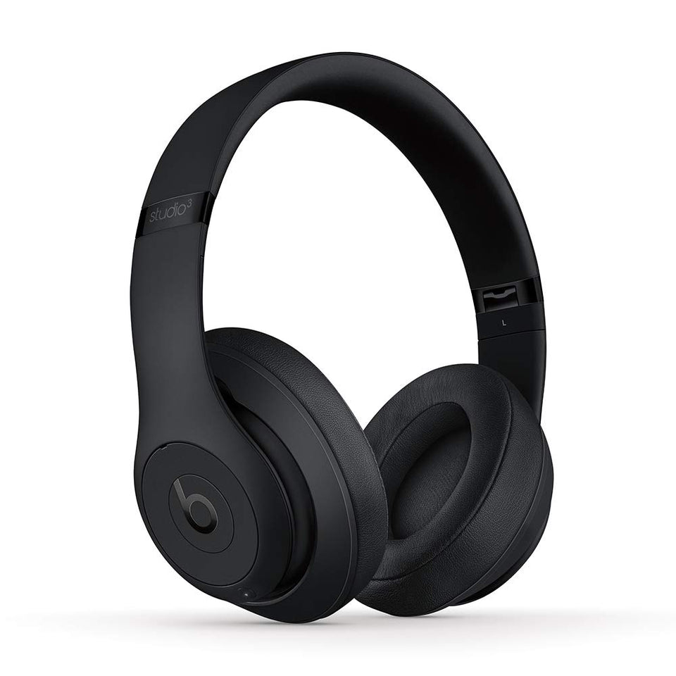 Beats Studio3 Matte Black front view highlighting sleek design for comfortable all-day listening