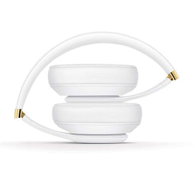 Beats Studio3 renewed packaging and inspection label proving tested condition