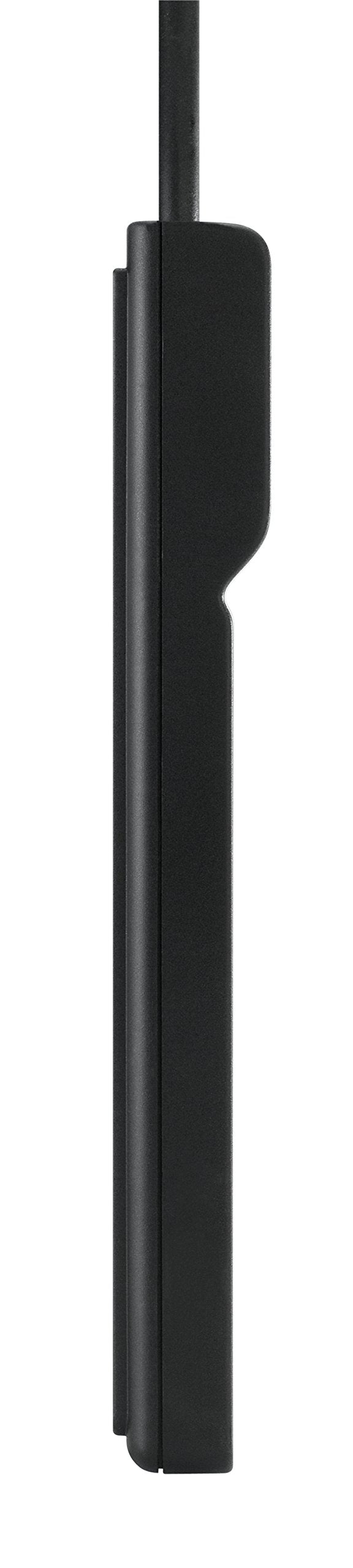 Belkin 4-foot cord enables flexible setup in home or office.