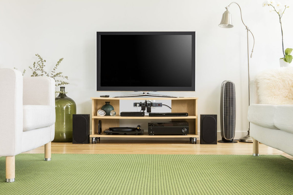 Belkin detachable cord-management clip helps keep a neat workspace