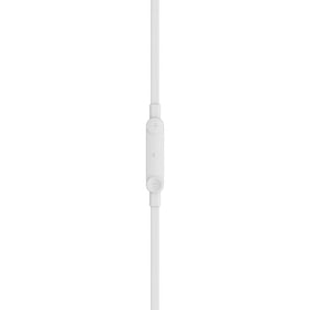 Belkin SoundForm packaging includes silicone ear tips in S/M/L for a customized fit.