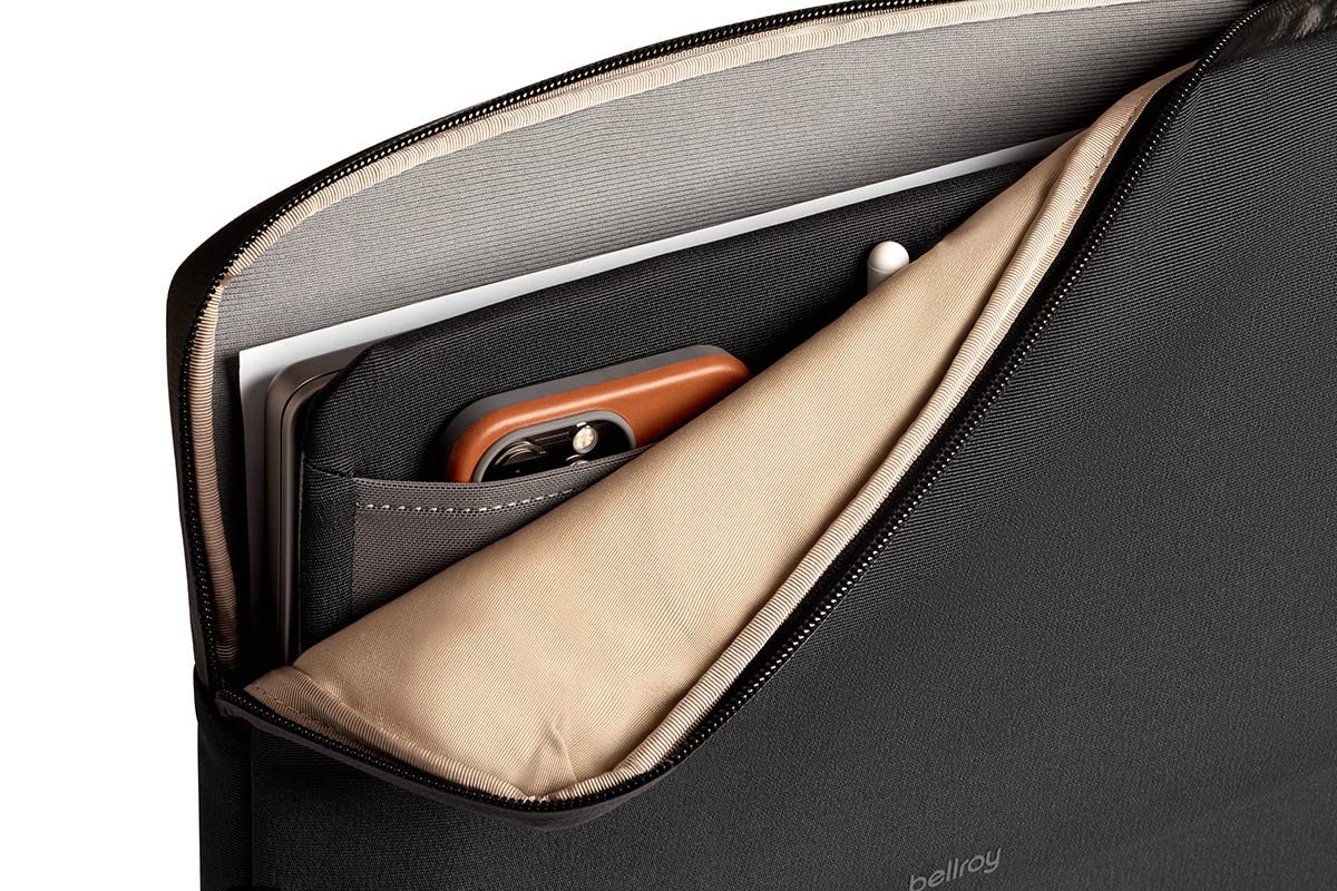 Bellroy Laptop Caddy compact dimensions fit laptops and notebooks with room for accessories.