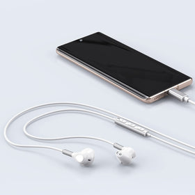 BENEWY in-ear design provides comfortable wear for extended listening sessions