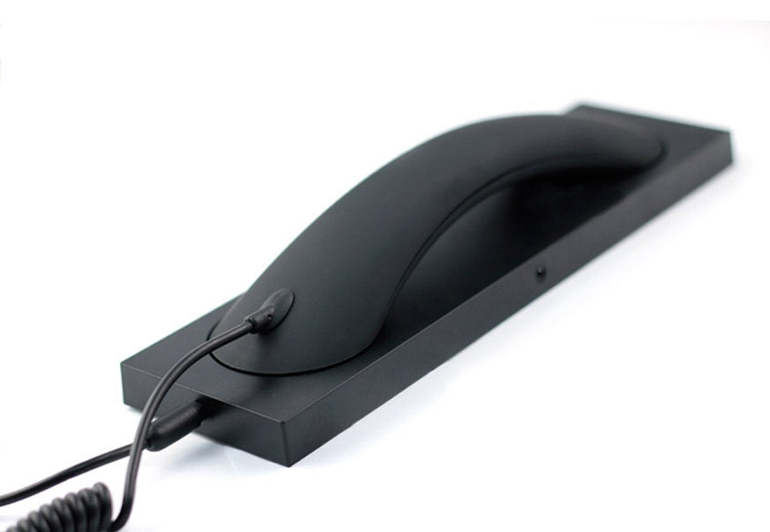 Berfea retro handset compatible with iPhone and Samsung for hands-free calls.
