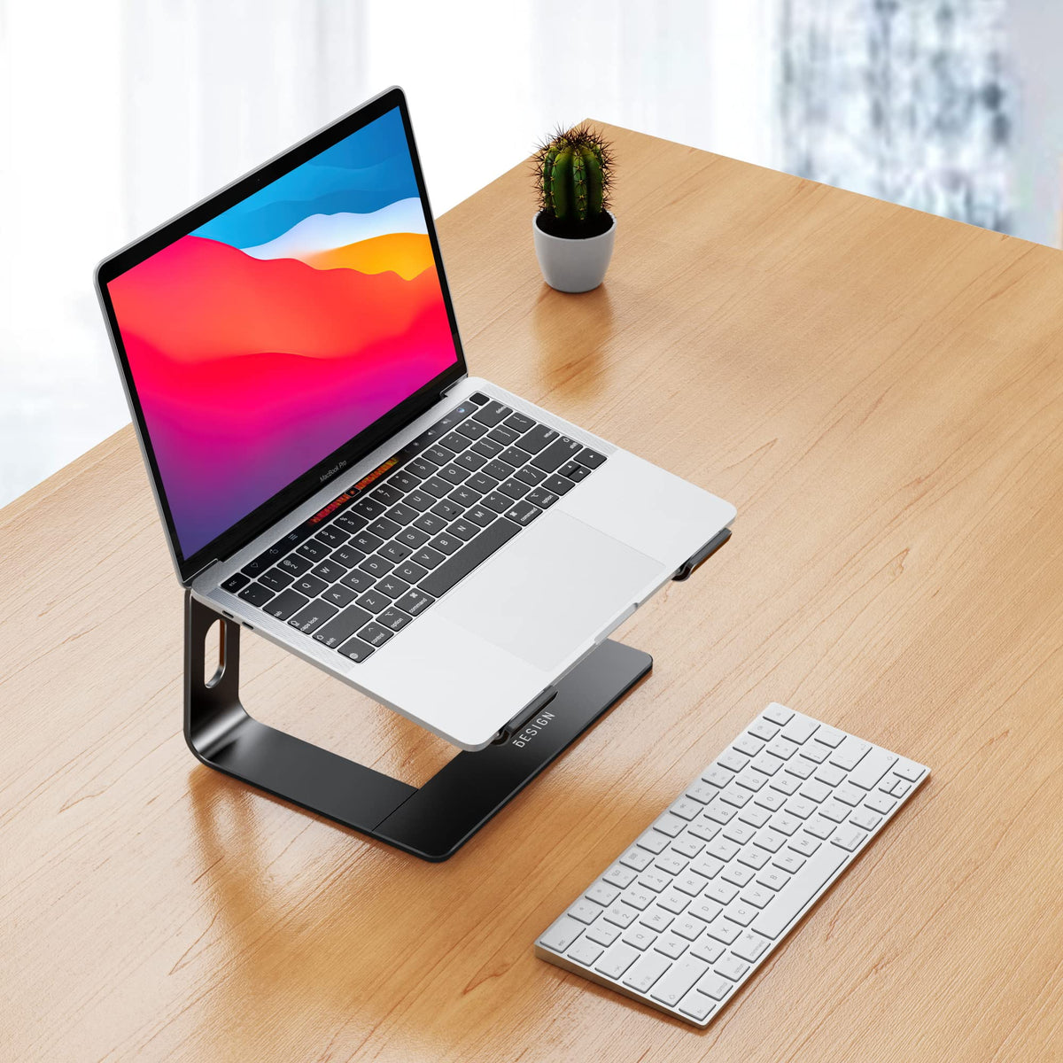 Besign LS03 ergonomic tilt promotes natural neck alignment during long work sessions.