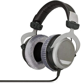Beyerdynamic DT 880 32 Ohm headphones front-angle view for precise detail.