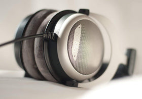 Beyerdynamic DT 880 made in Germany signals premium build quality.