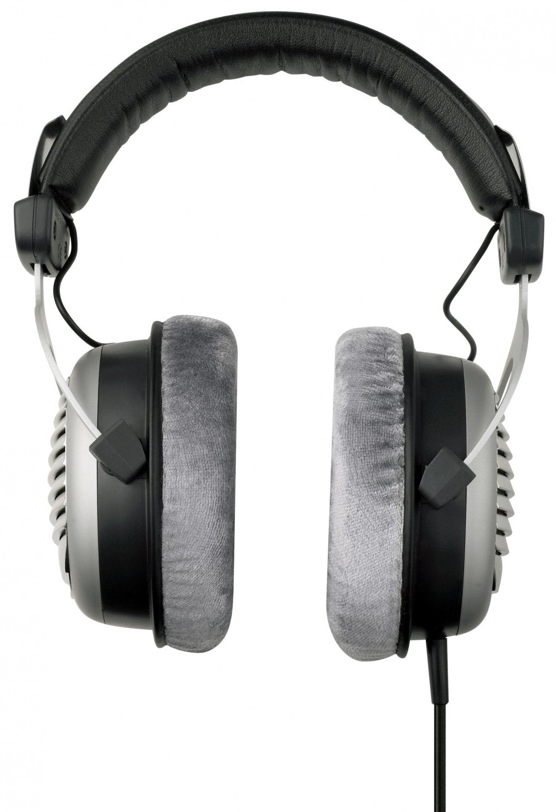 Beyerdynamic DT 990 Edition 32 Ohm soft-ear-pads provide comfortable all-day wear.
