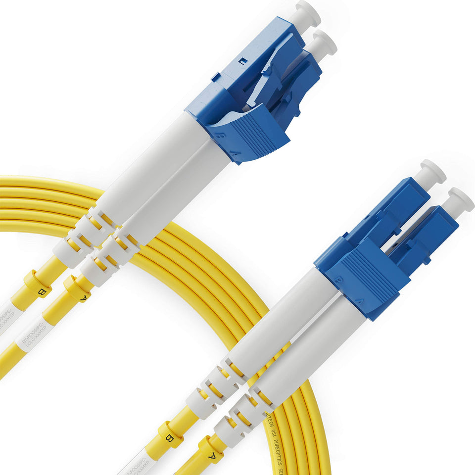 Beyondtech 1m LC-LC fiber patch cable ready for high-speed data transmission in data centers.
