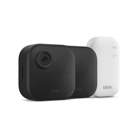 Blink Outdoor 4 front door view highlights clear daytime monitoring.