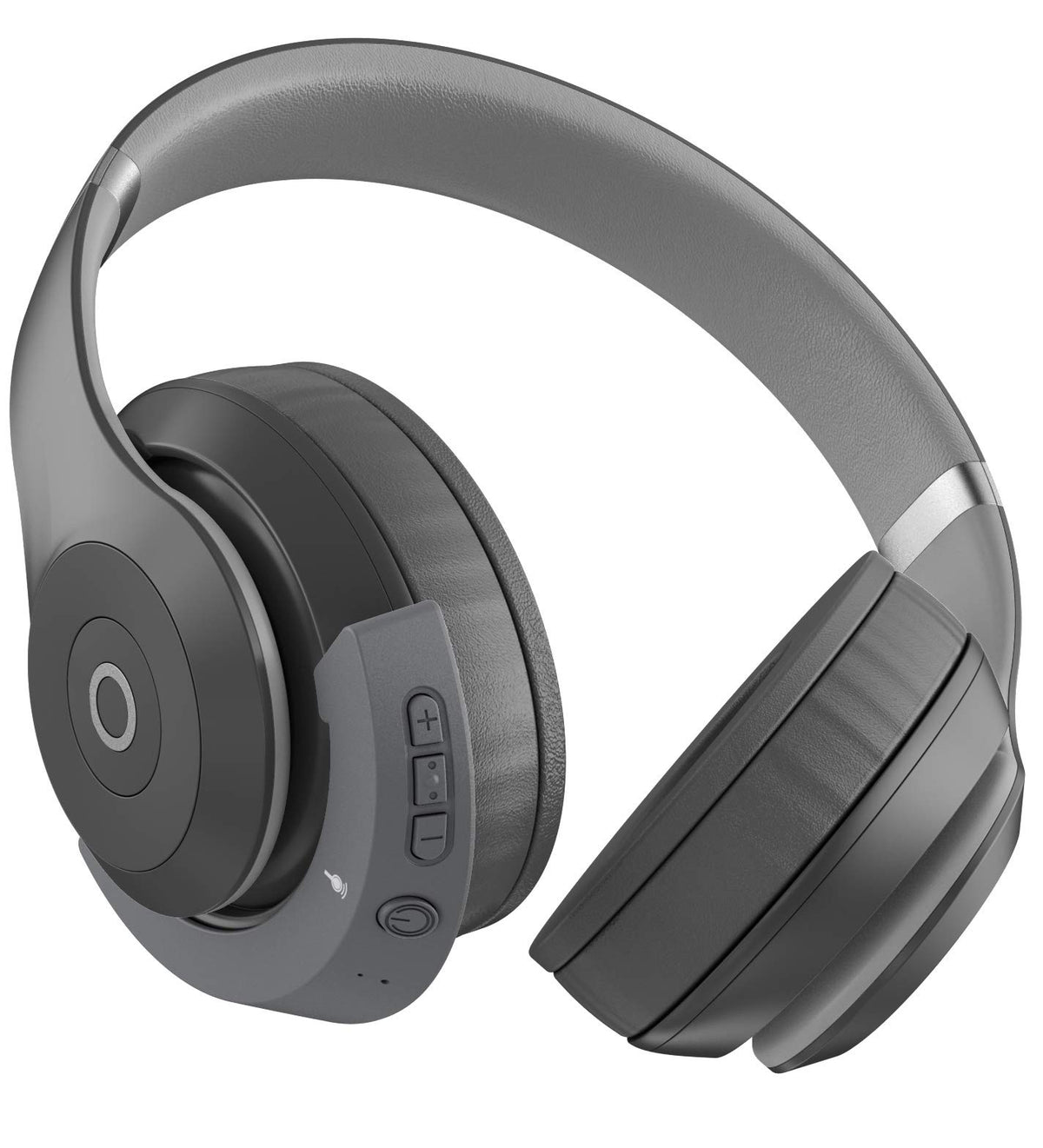 bolle & raven adapter in commuting setting showing wireless freedom during travel