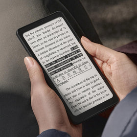 BOOX Palma 2 Pro 128GB storage offers ample library space.