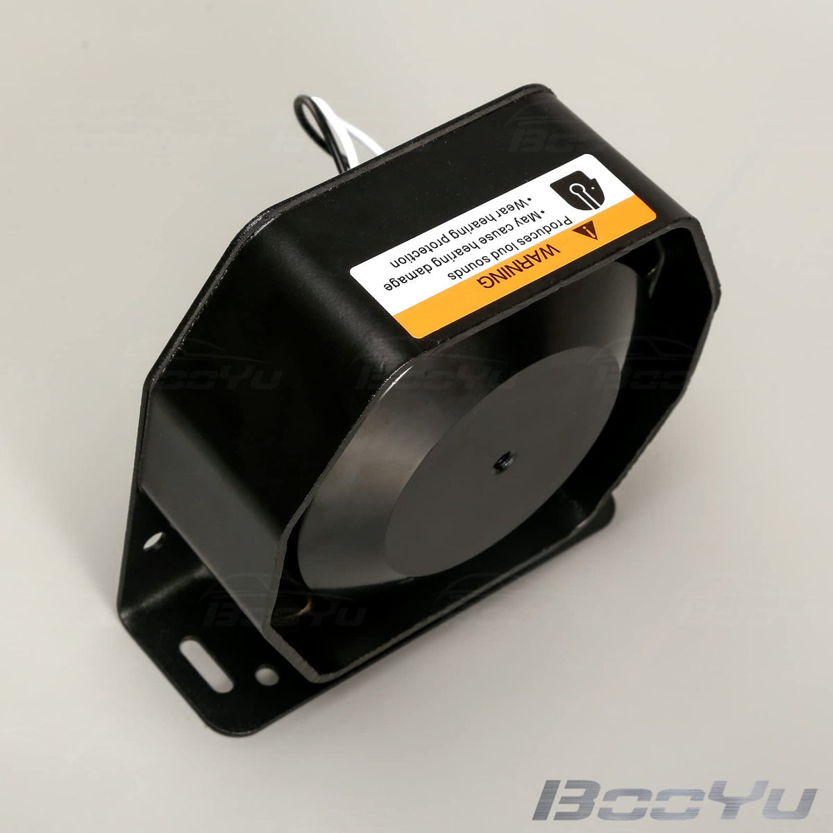 BooYu installed on emergency vehicle showing reliable warning performance in traffic