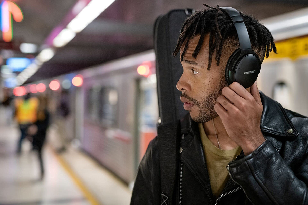 Bose cushions installed on QC45 headphones demonstrating improved seal