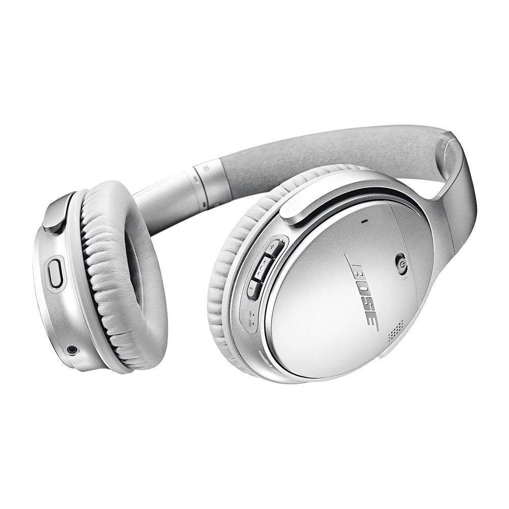 Bose QuietComfort 35 II silver NFC/Bluetooth pairing for easy setup.