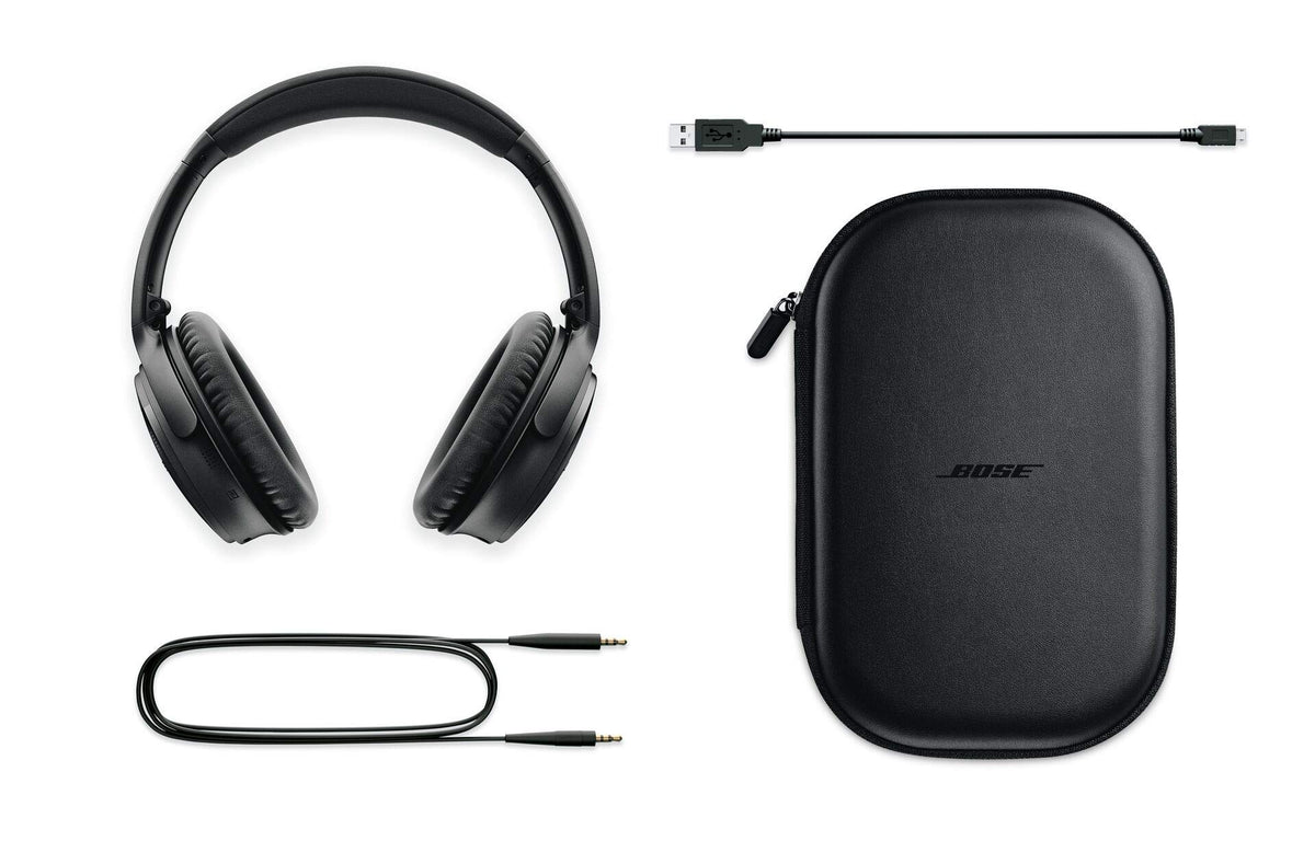 Bose QuietComfort 35 II Renewed black control panel for quick, easy use.