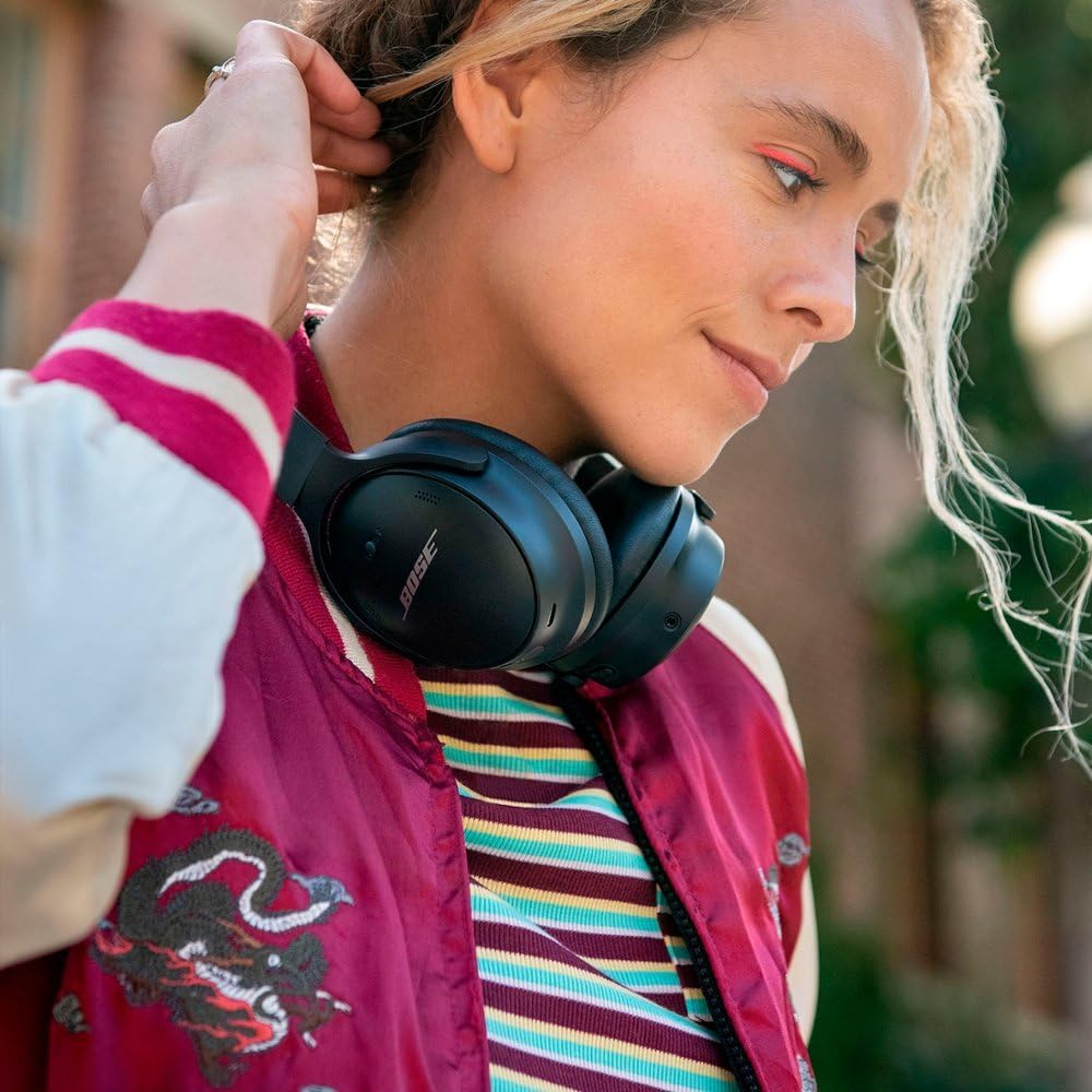 Bose QuietComfort 45 charging port, wired listening option for uninterrupted playback.