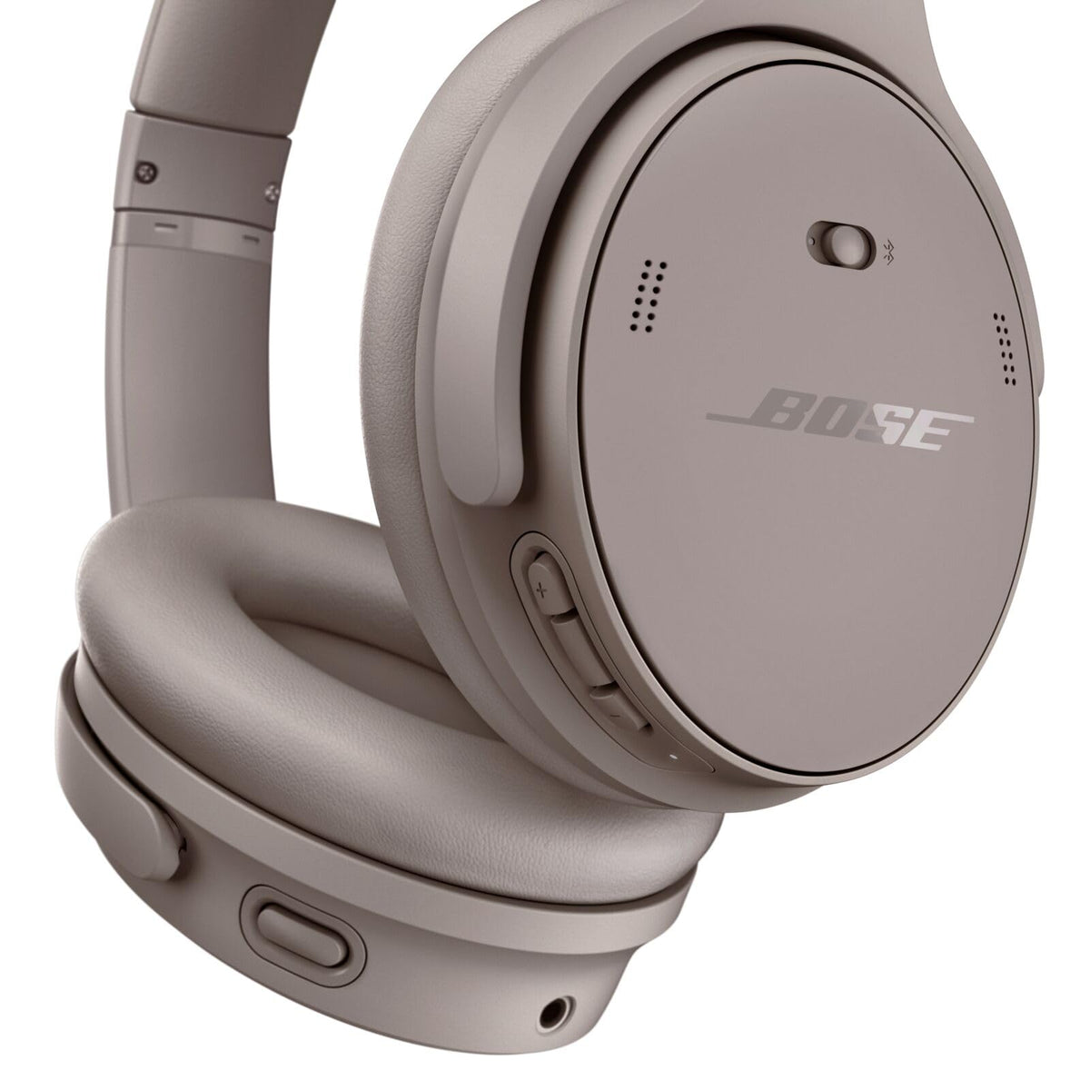 Bose QuietComfort Sandstone headphones demonstrating seamless multi-point device switching.