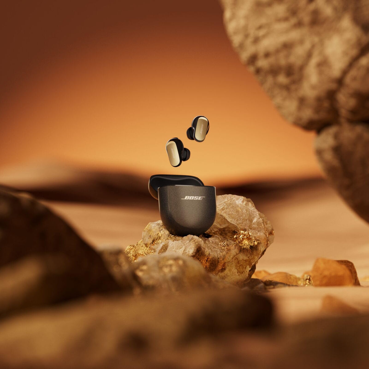 Bose QuietComfort Ultra Earbuds USB-C charging for fast daily charging and connectivity.