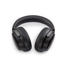 Bose QuietComfort Ultra microphone array delivers clear calls in noisy environments.