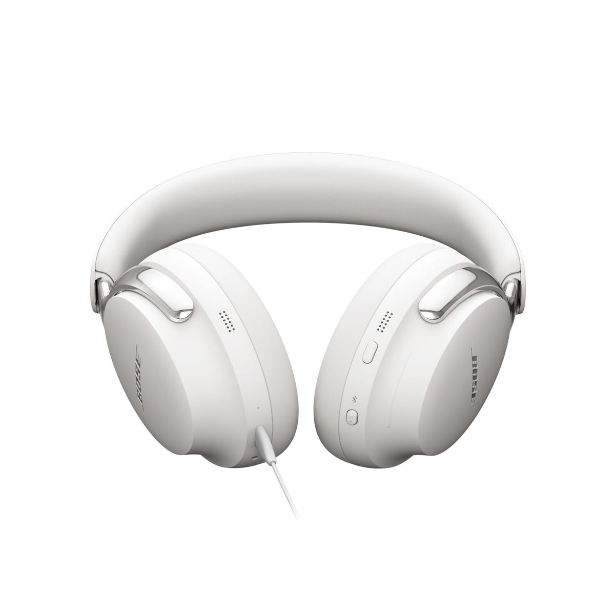 Bose QuietComfort Ultra Headphones built-in mics improve call clarity in noisy environments.