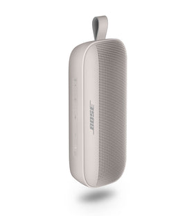 Bose SoundLink Flex 12-hour battery life for all-day use