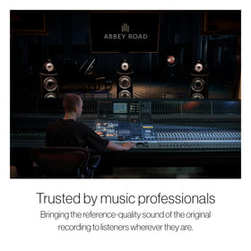 Bowers & Wilkins Pi8 15-minute quick-charge boost
