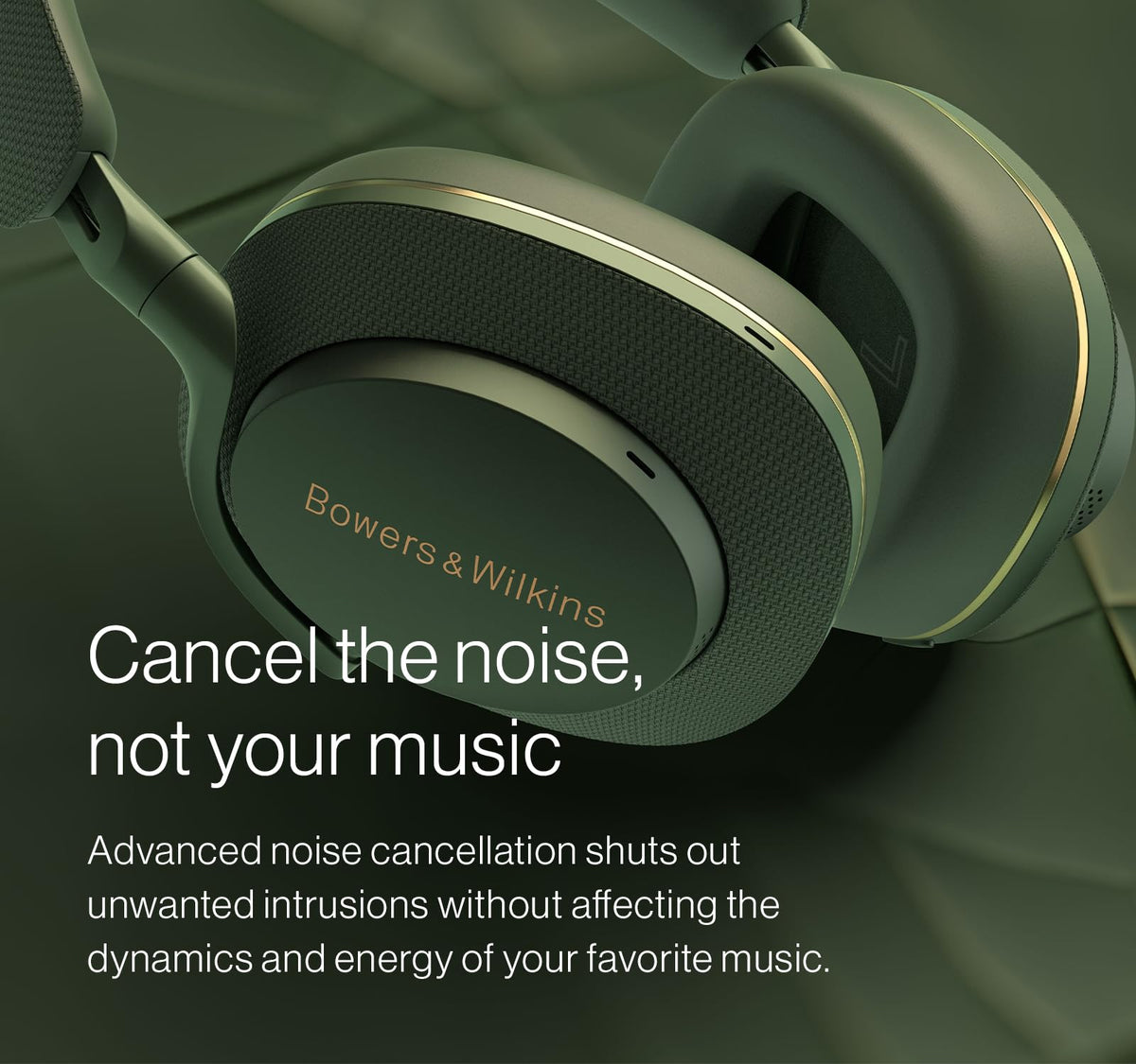 Px7 S2e forest green noise cancellation demonstrates focused listening in busy environments.