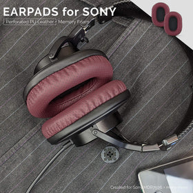 Brainwavz on-ear compatibility red image shows versatile fit with various headsets