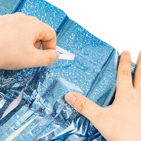 BRAVESHINE adhesive-tape top detail for quick hanging and secure placement